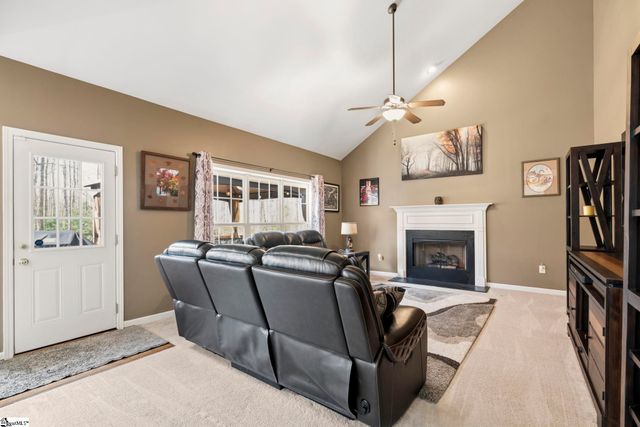 5 Chestnut Hill Place, Simpsonville, SC 29680