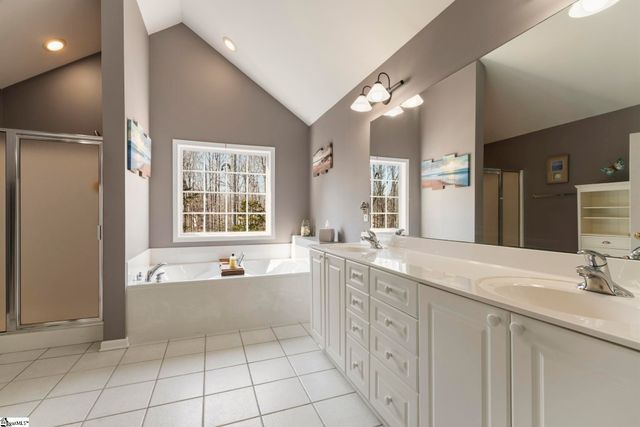 5 Chestnut Hill Place, Simpsonville, SC 29680