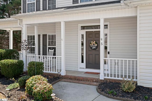 5 Chestnut Hill Place, Simpsonville, SC 29680
