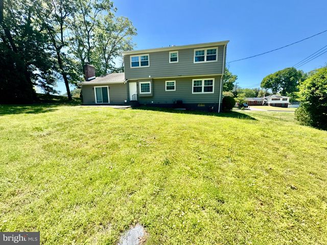 19 OAK DR, Bridgeton, NJ 08302