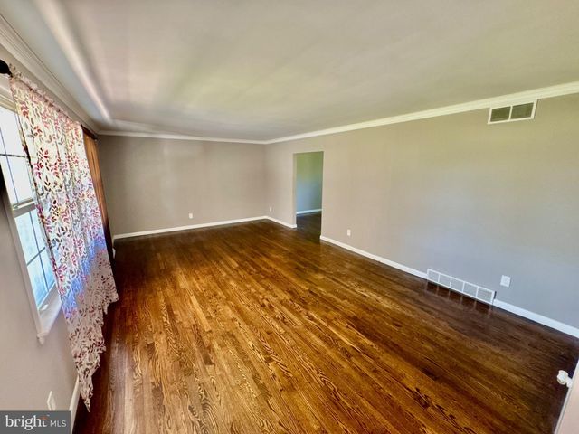 19 OAK DR, Bridgeton, NJ 08302