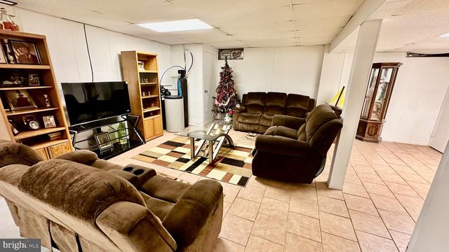 19 OAK DR, Bridgeton, NJ 08302