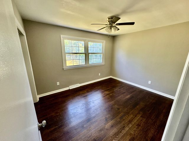 19 OAK DR, Bridgeton, NJ 08302
