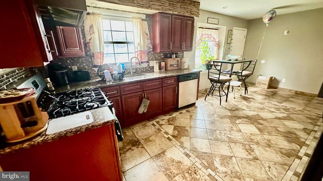 19 OAK DR, Bridgeton, NJ 08302