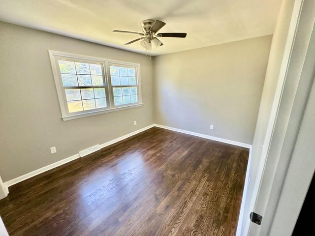 19 OAK DR, Bridgeton, NJ 08302