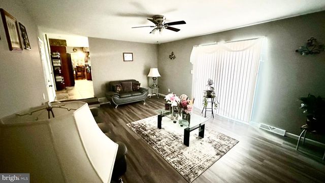 19 OAK DR, Bridgeton, NJ 08302