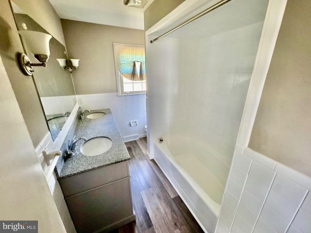 19 OAK DR, Bridgeton, NJ 08302