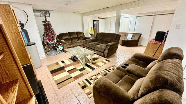 19 OAK DR, Bridgeton, NJ 08302