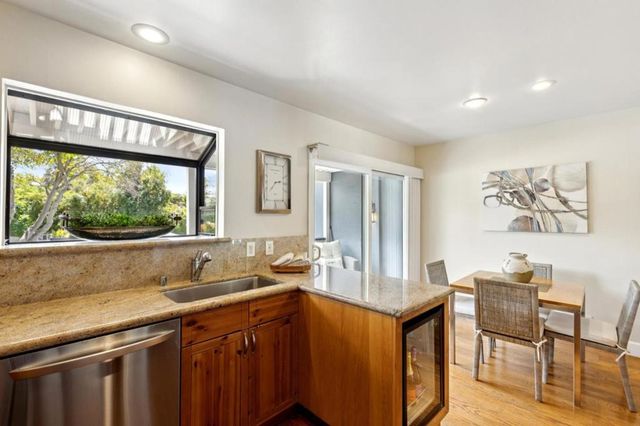 653 Fox Court, Redwood City, CA 94061