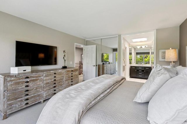 653 Fox Court, Redwood City, CA 94061