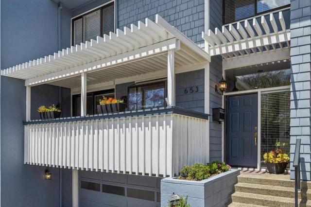 653 Fox Court, Redwood City, CA 94061