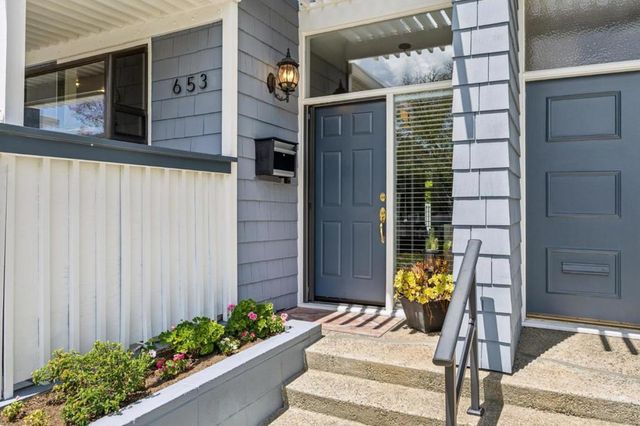 653 Fox Court, Redwood City, CA 94061