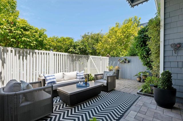 653 Fox Court, Redwood City, CA 94061