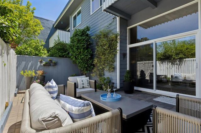 653 Fox Court, Redwood City, CA 94061