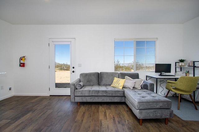 61186 Sespe Street, Landers, CA 92285