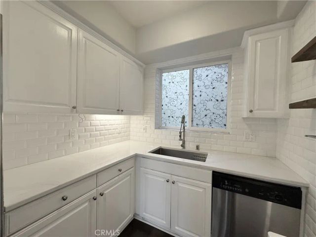 3401 S Bentley, Los Angeles, CA 90034