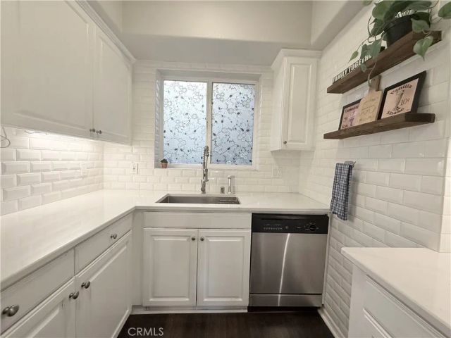 3401 S Bentley, Los Angeles, CA 90034
