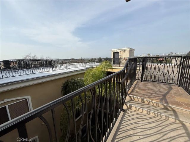 3401 S Bentley, Los Angeles, CA 90034