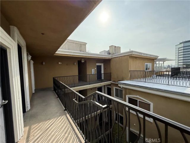 3401 S Bentley, Los Angeles, CA 90034
