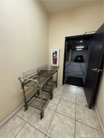 3401 S Bentley, Los Angeles, CA 90034