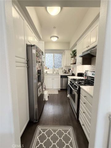 3401 S Bentley, Los Angeles, CA 90034