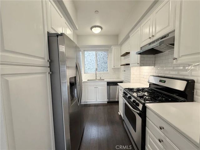 3401 S Bentley, Los Angeles, CA 90034
