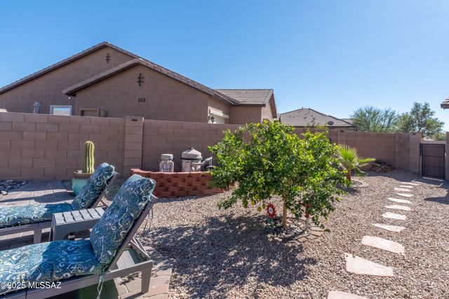 11090 W Copper Field Street, Marana, AZ 85658