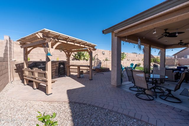 11090 W Copper Field Street, Marana, AZ 85658