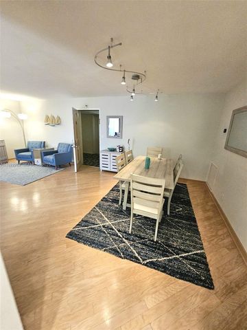 3200 S Ocean Blvd D203, Palm Beach, FL 33480