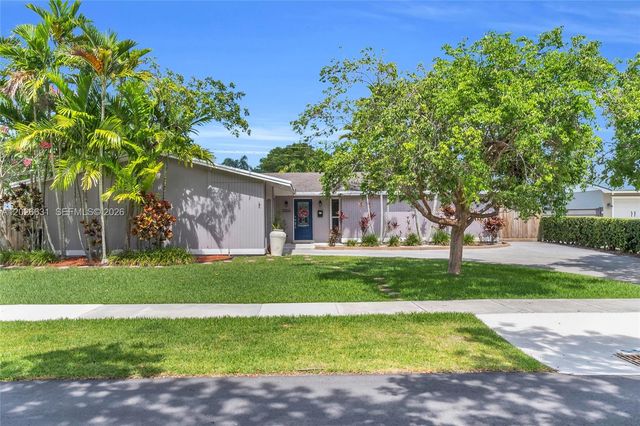 18645 SW 90th Avenue, Cutler Bay, FL 33157