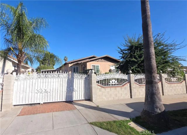 1995 Genevieve, San Bernardino, CA 92405