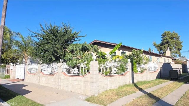 1995 Genevieve, San Bernardino, CA 92405