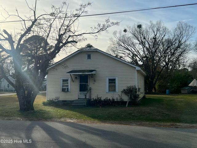 3733 East Street, Bethel, NC 27812