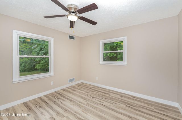 213 W French St, Elizabethtown, KY 42701