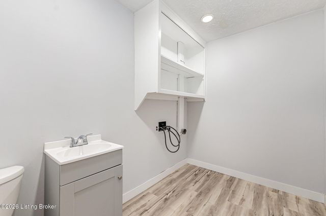 213 W French St, Elizabethtown, KY 42701