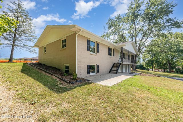 213 W French St, Elizabethtown, KY 42701