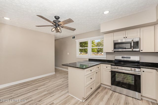 213 W French St, Elizabethtown, KY 42701