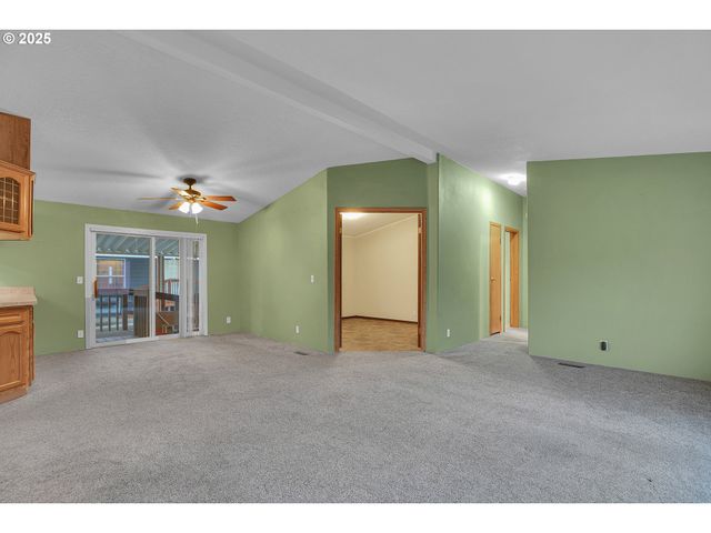 51459 Se Westlake Dr 102, Scappoose, OR 97056