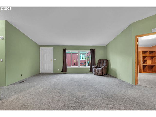 51459 Se Westlake Dr 102, Scappoose, OR 97056