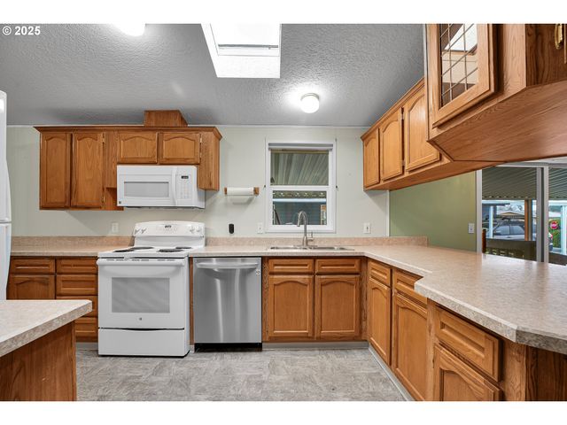 51459 Se Westlake Dr 102, Scappoose, OR 97056