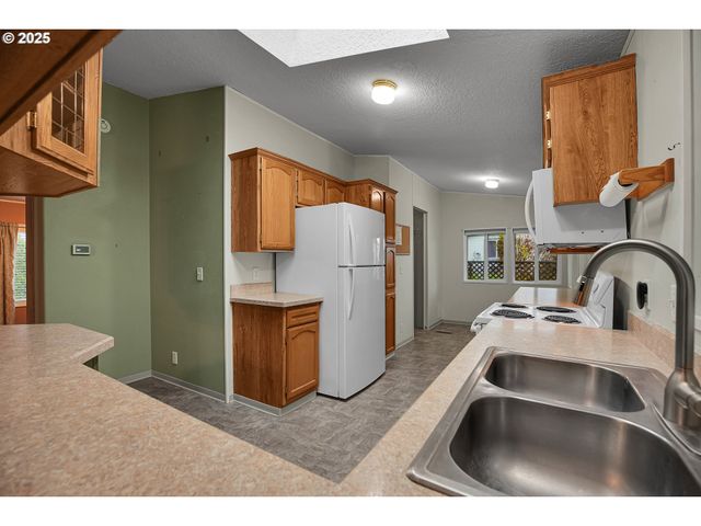 51459 Se Westlake Dr 102, Scappoose, OR 97056