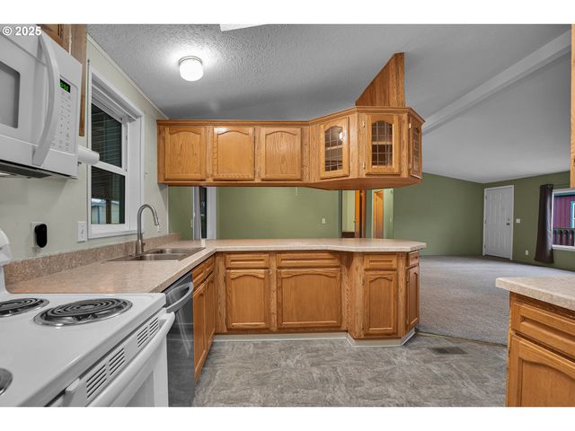 51459 Se Westlake Dr 102, Scappoose, OR 97056