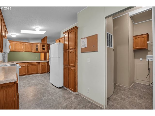 51459 Se Westlake Dr 102, Scappoose, OR 97056