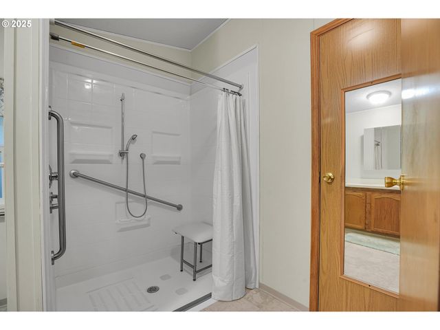 51459 Se Westlake Dr 102, Scappoose, OR 97056