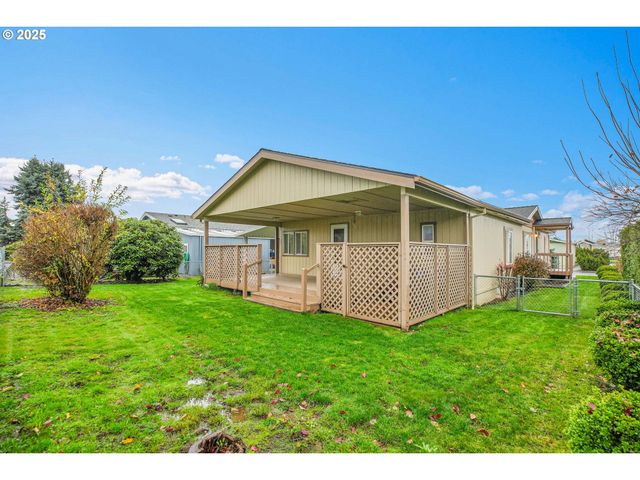 51459 Se Westlake Dr 102, Scappoose, OR 97056