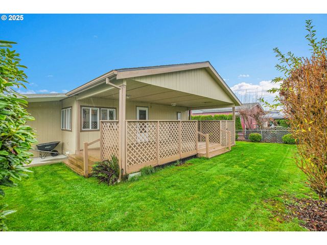 51459 Se Westlake Dr 102, Scappoose, OR 97056