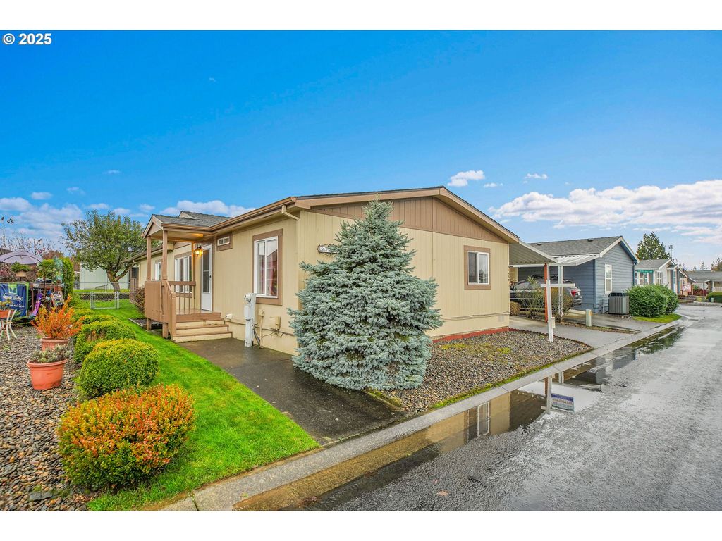 51459 Se Westlake Dr 102, Scappoose, OR 97056