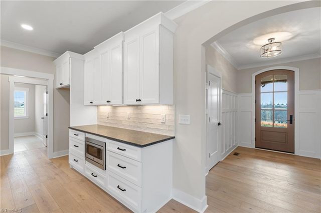 174 Orchard Grass Court, Mocksville, NC 27028