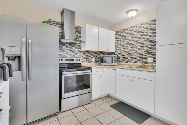 613 Hillsboro Rd Apt D23, Franklin, TN 37064