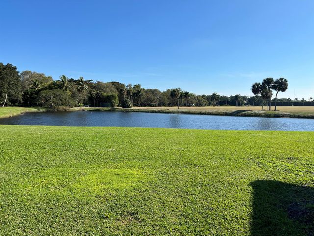 13254 Polo Club Road C202, Wellington, FL 33414